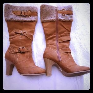 Brown boots 🤑bundle 2 pair for $18